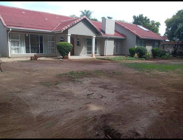 3 BEDROOM HOUSE FOR SALE IN CRESTA